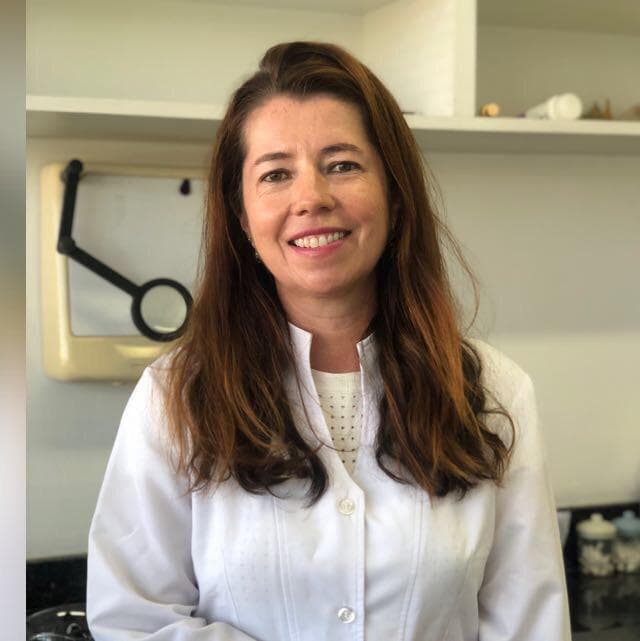 Dra. Mara Cristina Amorim